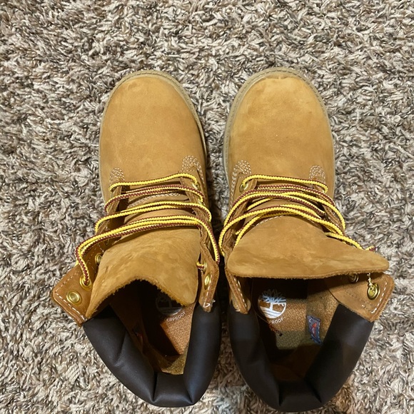 Timberlands - Picture 5 of 6